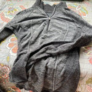 Lululemon Grey Quarter Zip Size 6